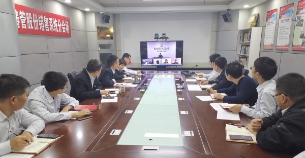 左亚涛到基层联系点讲授主题教育专题党课