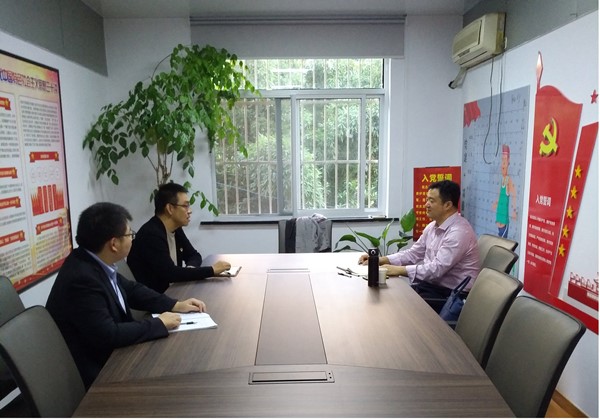 巩国平到销售总公司上海公司党小组调研党建工作
