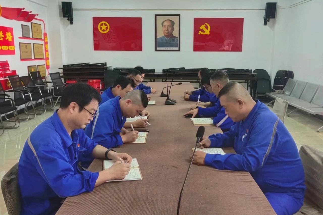 打造价值创造共同体|七天自制圆滚筛！炼铁部打好降本增效“持久战”